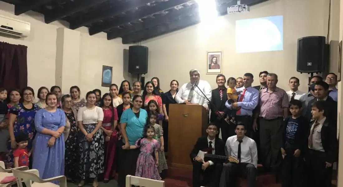 La congregación de Itá en el actual local de reunión en 2022.